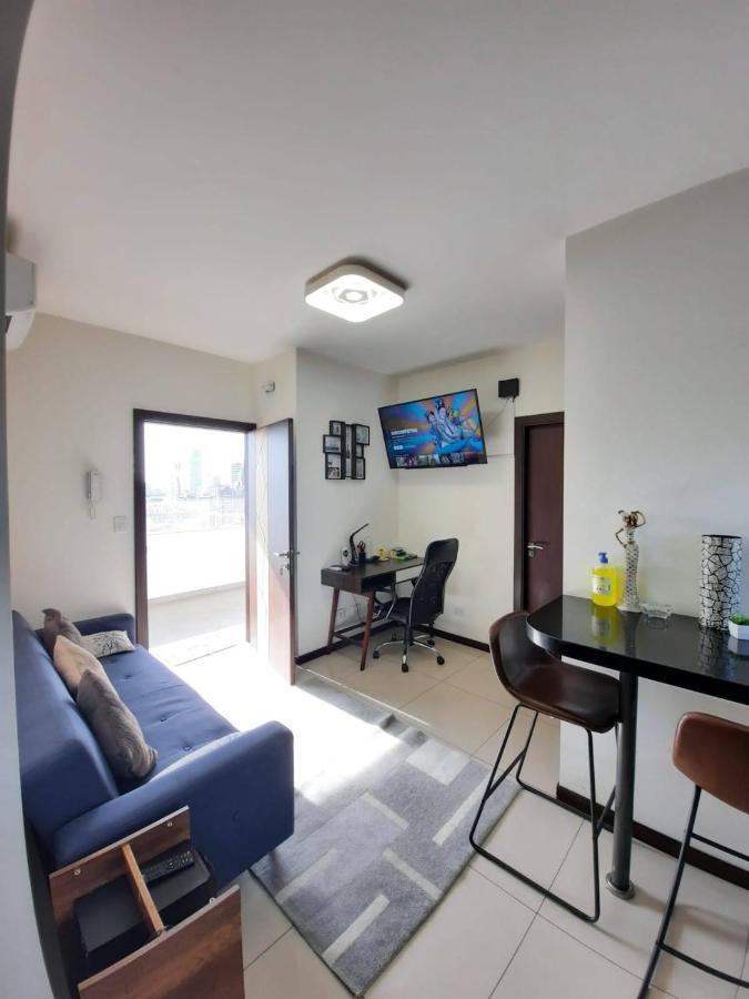 Hermoso Y Unico Apartamento Moderno, En Pleno Centro De Santa Cruz, Con Netflix Wi-Fi De 60 Mb, Estacionamiento Gratis Y Ac En Todos Los Ambientes Santa Cruz de La Sierra Exterior foto