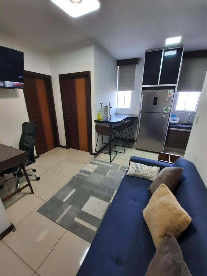 Hermoso Y Unico Apartamento Moderno, En Pleno Centro De Santa Cruz, Con Netflix Wi-Fi De 60 Mb, Estacionamiento Gratis Y Ac En Todos Los Ambientes Santa Cruz de La Sierra Exterior foto