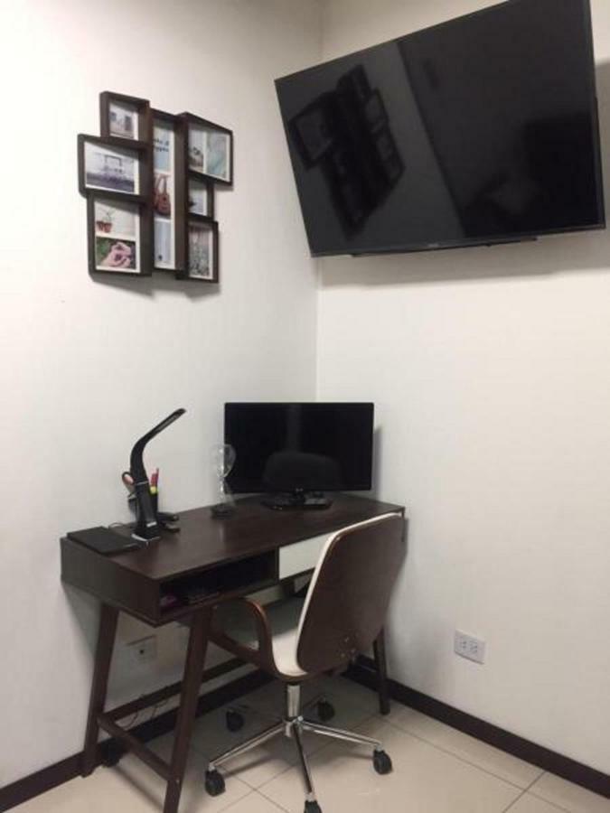 Hermoso Y Unico Apartamento Moderno, En Pleno Centro De Santa Cruz, Con Netflix Wi-Fi De 60 Mb, Estacionamiento Gratis Y Ac En Todos Los Ambientes Santa Cruz de La Sierra Exterior foto